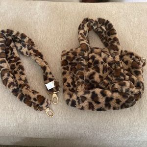 Leopard print fluffy purse